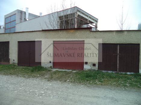 Klatovy řadová garáž s elektrikou